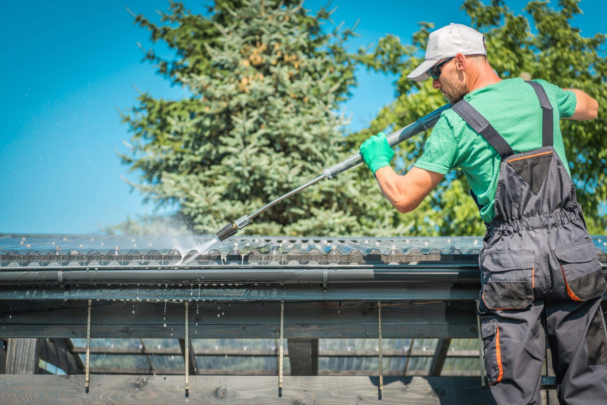 Roof And Gutters Cleaning